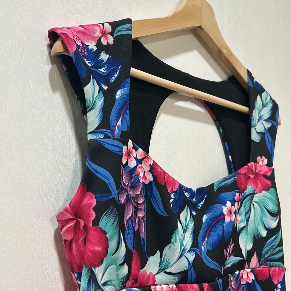 VENUS WOMENS SLEEVELESS MIDI FLORAL BACKLESS DRESS MULTICOLOR Sz 10 - Picture 5 of 12